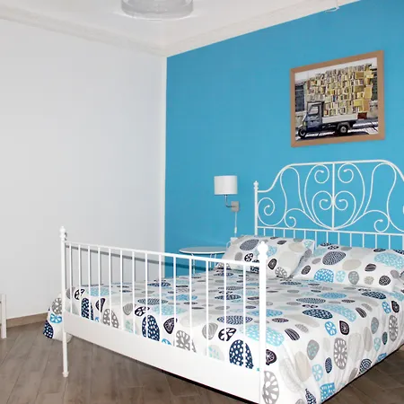 Quattro Incanti Bed and Breakfast 3*